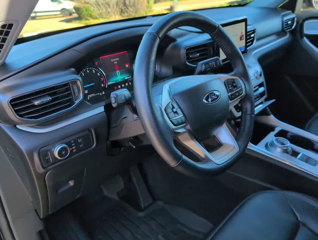 Thumbnail: 2022 Ford Explorer - 10