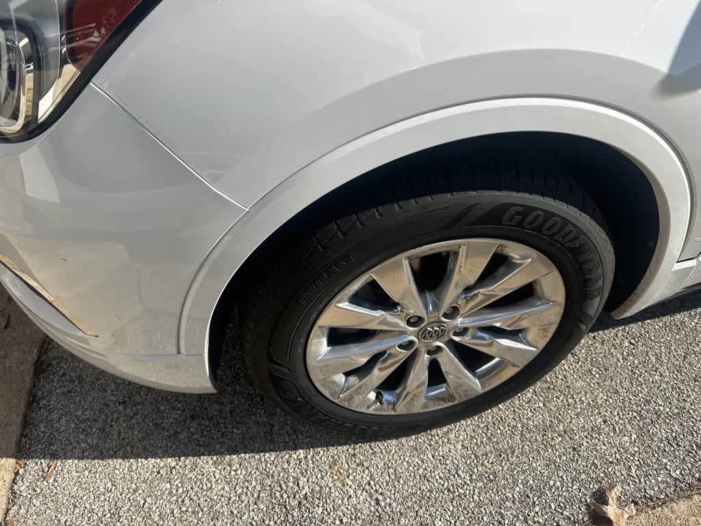 Thumbnail: 2017 Buick Envision - 3