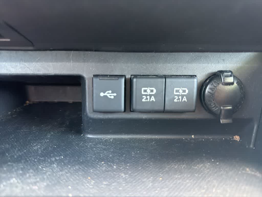 Thumbnail: 2021 Toyota Highlander - 16