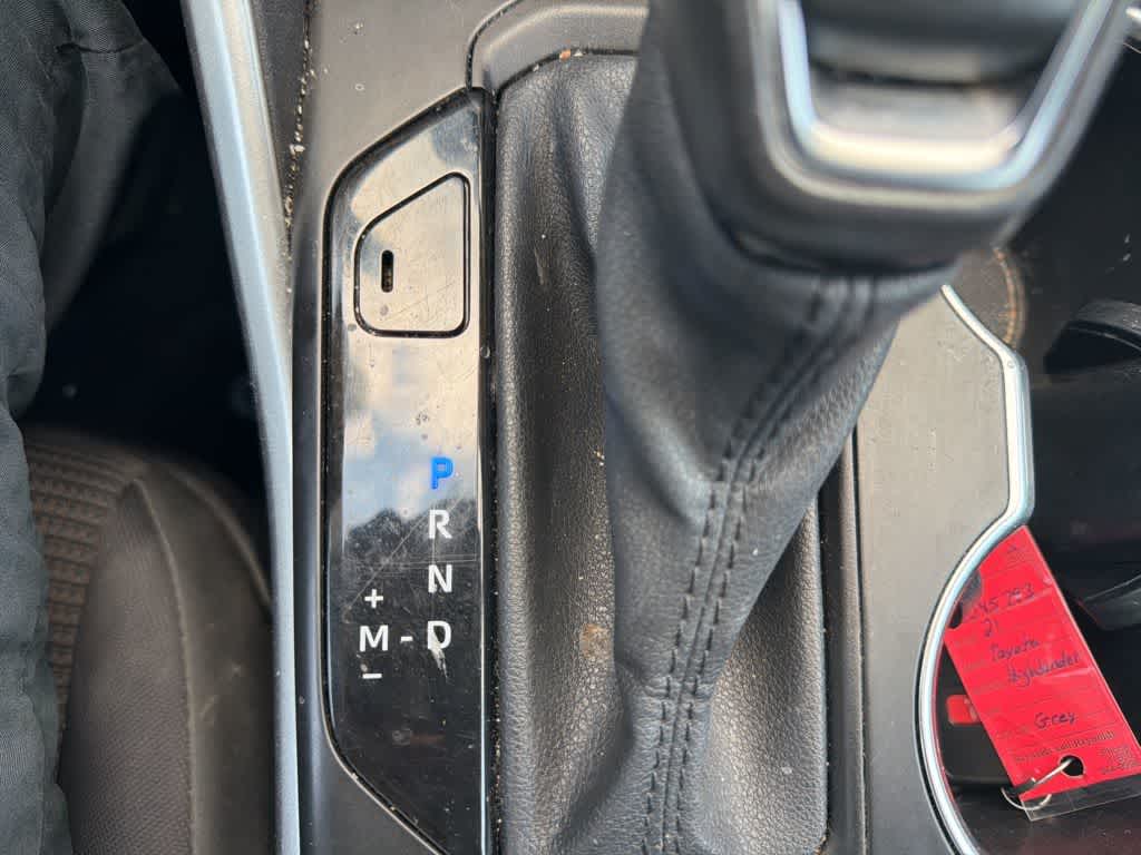 Thumbnail: 2021 Toyota Highlander - 15