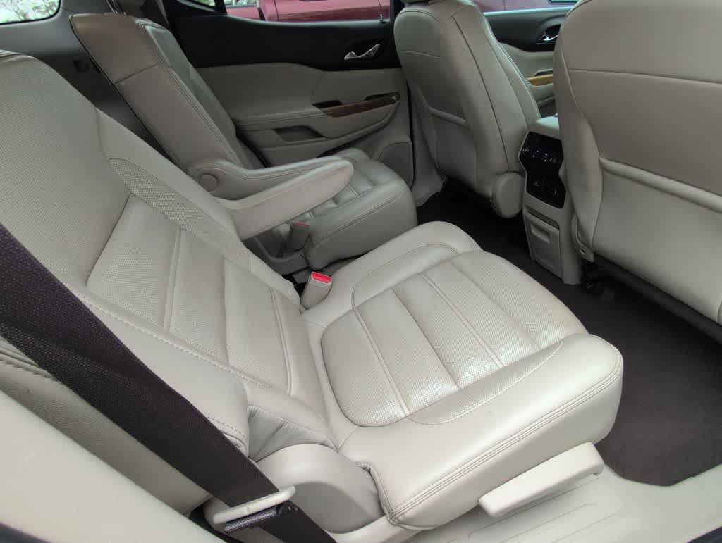 Thumbnail: 2017 GMC Acadia - 22