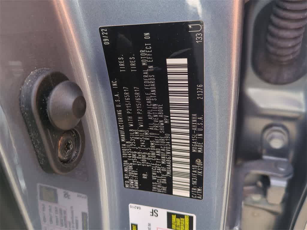 Thumbnail: 2022 Toyota Corolla Cross - 34