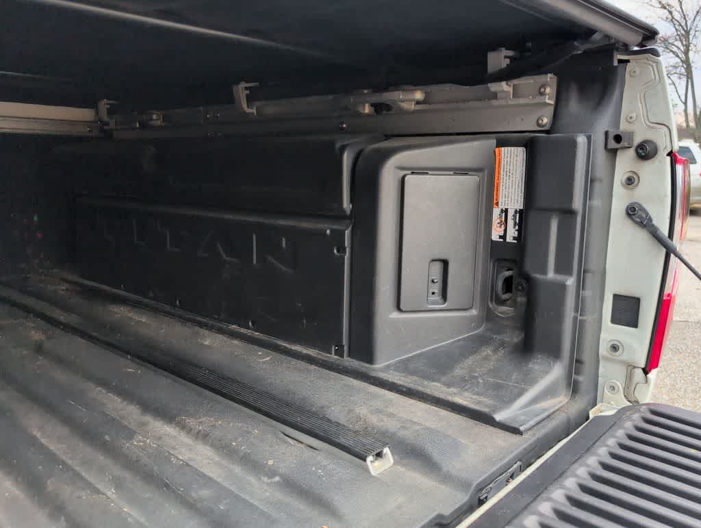 Thumbnail: 2017 Nissan Titan - 38