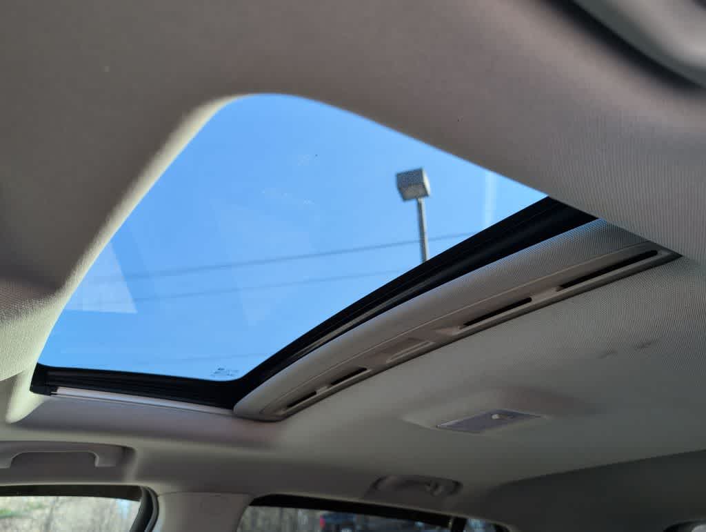 Thumbnail: 2017 Chevrolet Trax - 20