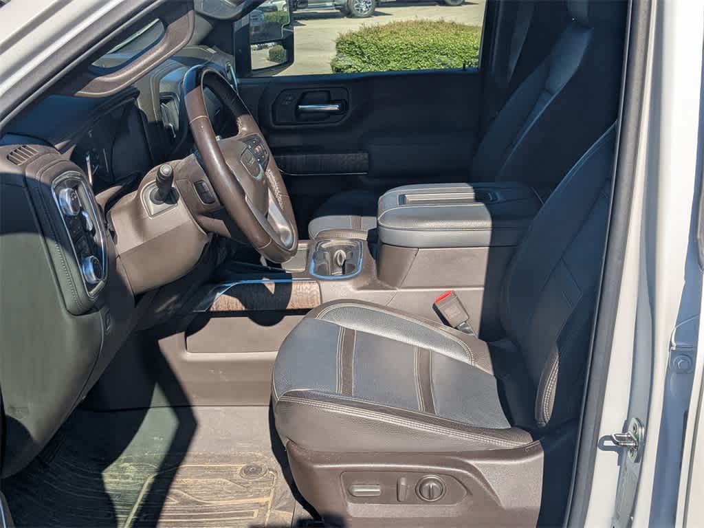 Thumbnail: 2021 GMC Sierra 2500 - 16