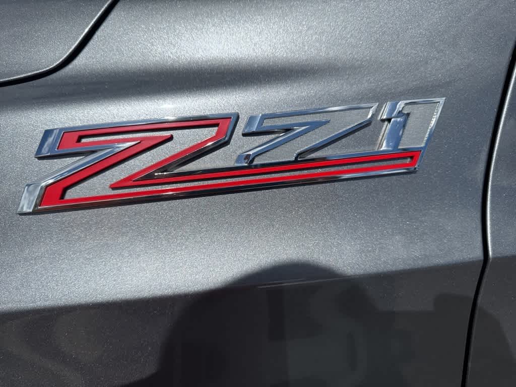 Thumbnail: 2021 Chevrolet Tahoe - 4