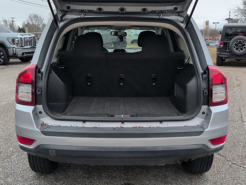 Thumbnail: 2017 Jeep Compass - 33