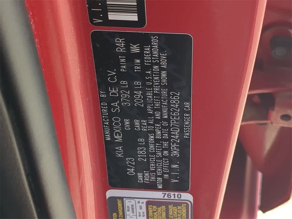 Thumbnail: 2023 Kia Forte - 34