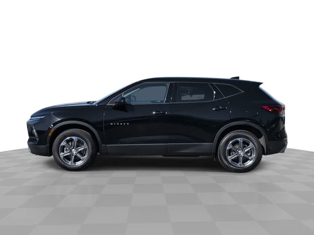 Thumbnail: 2023 Chevrolet Blazer - 5