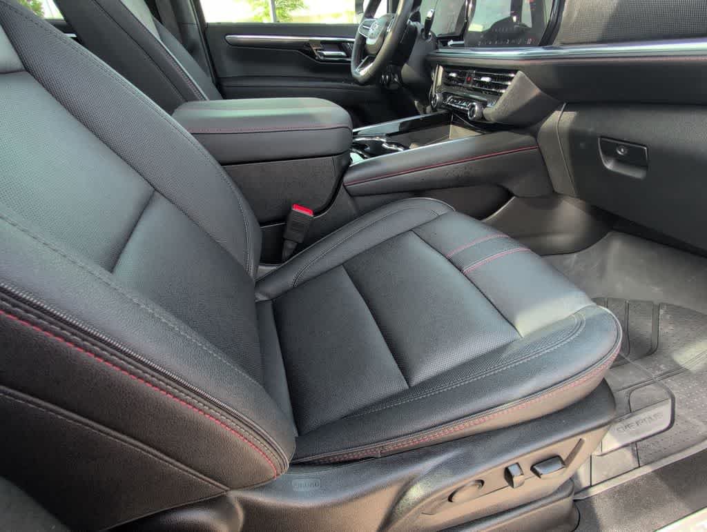 Thumbnail: 2025 Chevrolet Tahoe - 24