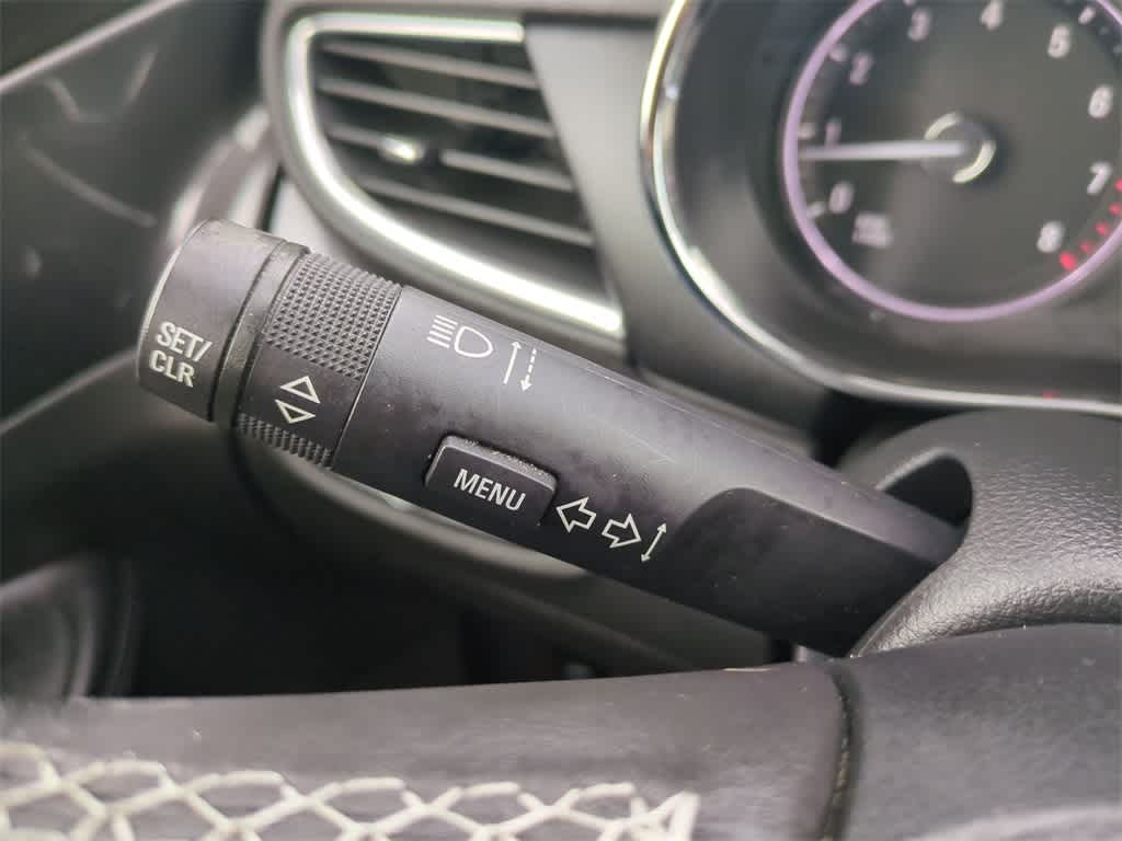 Thumbnail: 2018 Buick Encore - 27