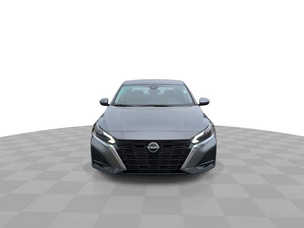 Thumbnail: 2023 Nissan Altima - 3