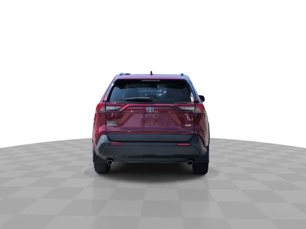 Thumbnail: 2021 Toyota RAV4 - 7