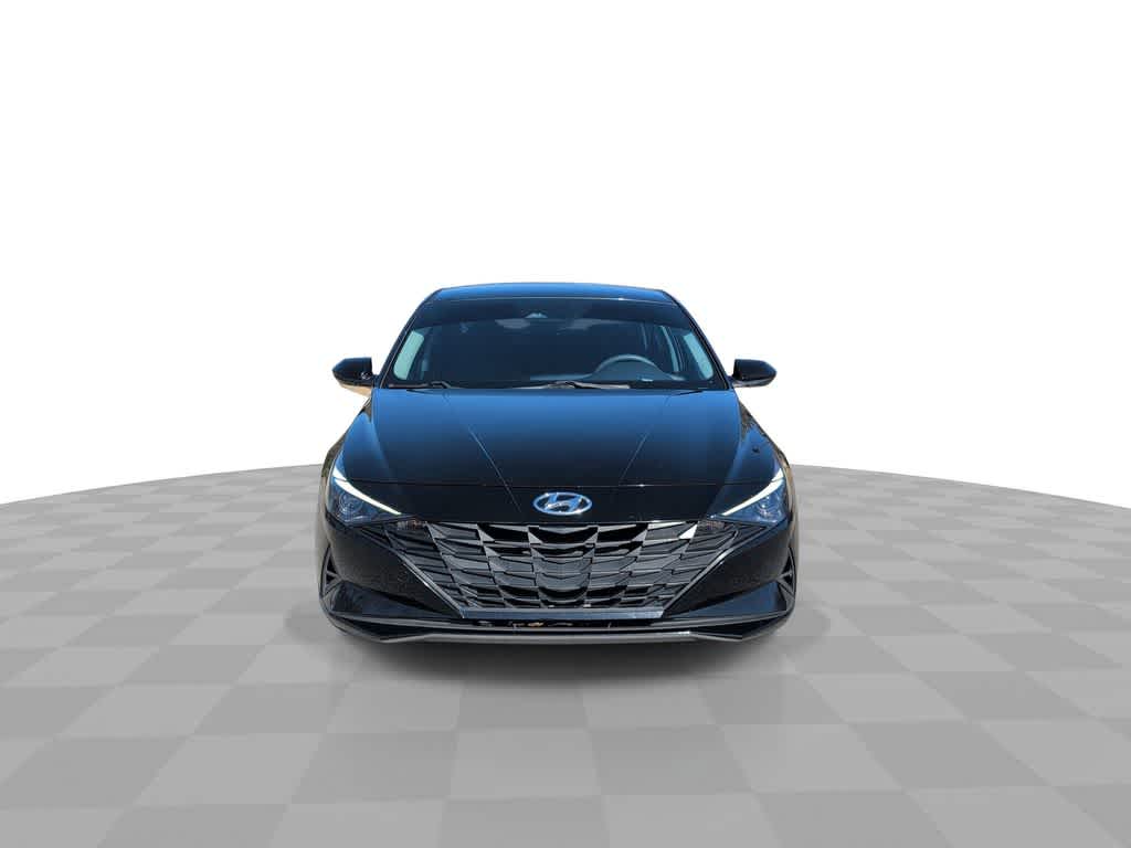 Thumbnail: 2022 Hyundai Elantra - 3
