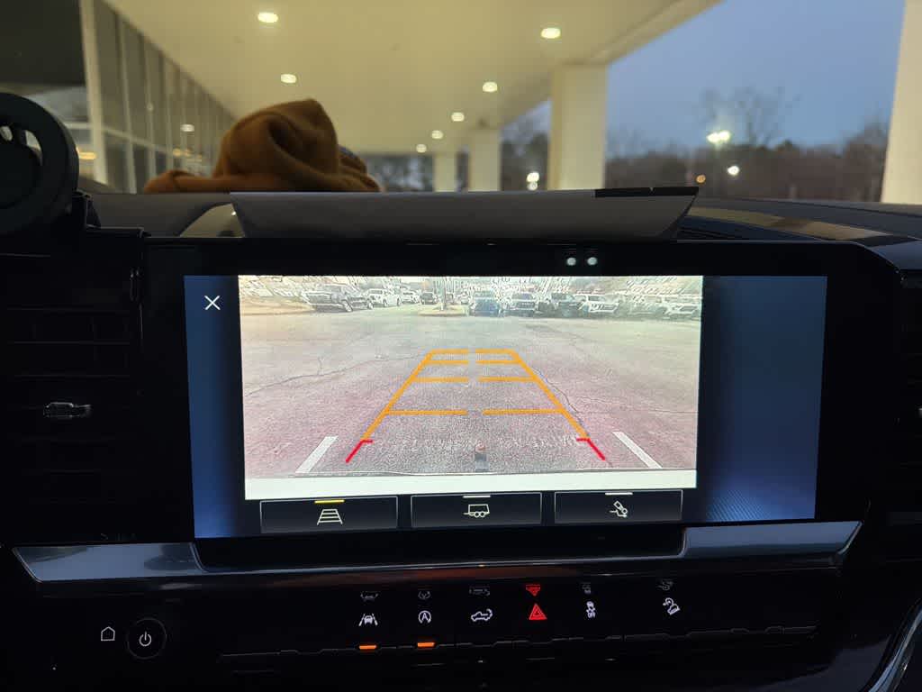 Thumbnail: 2024 Chevrolet Silverado 1500 - 17