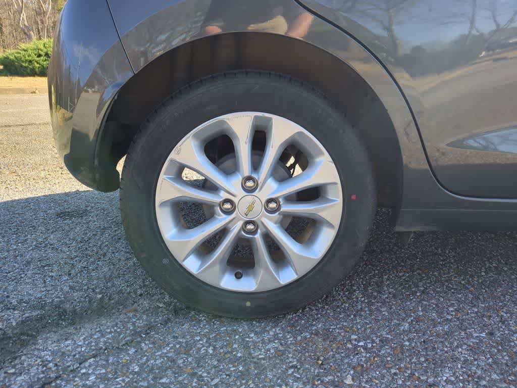 Thumbnail: 2022 Chevrolet Spark - 13