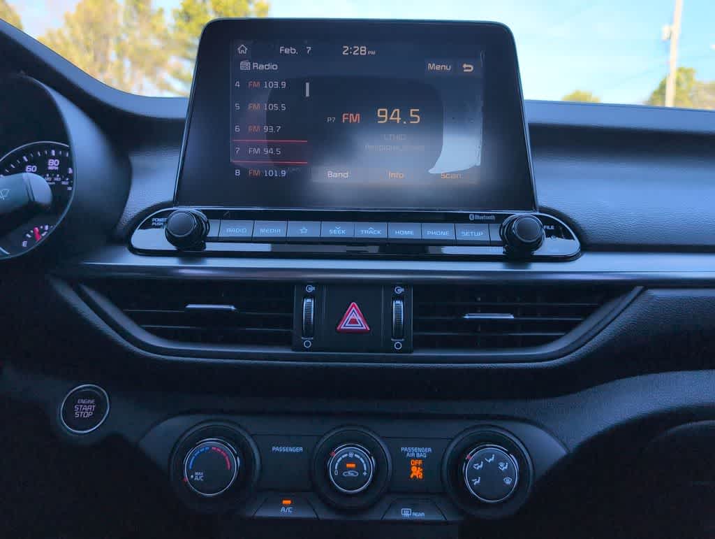 Thumbnail: 2020 Kia Forte - 27