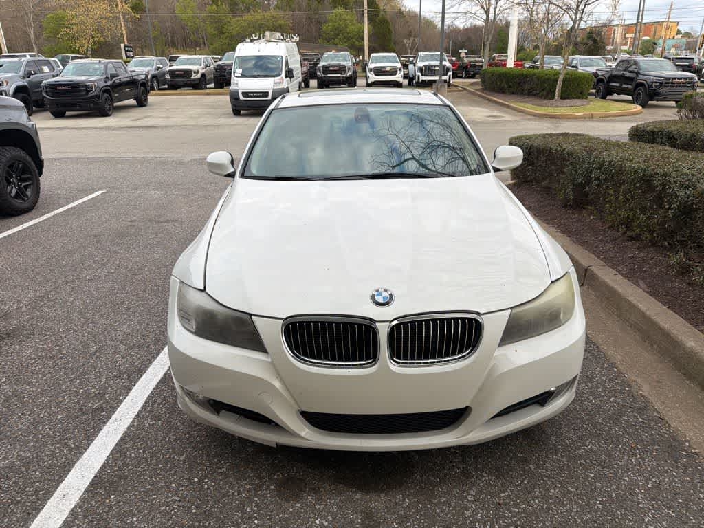 Thumbnail: 2011 BMW 3 Series - 2