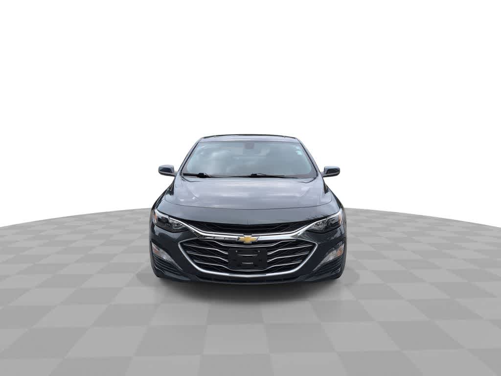 Thumbnail: 2021 Chevrolet Malibu - 3