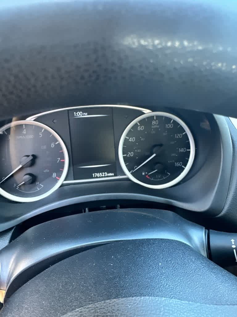 Thumbnail: 2018 Nissan Sentra - 9