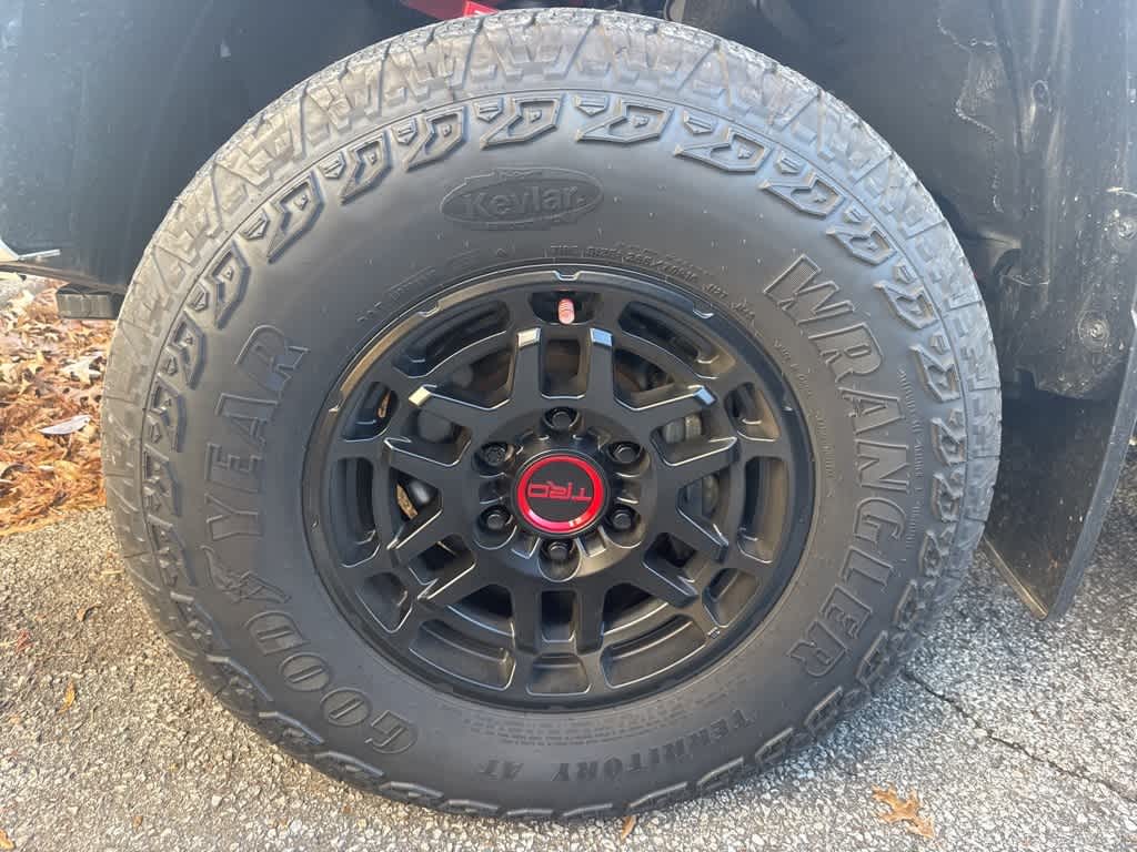 Thumbnail: 2022 Toyota Tacoma - 6