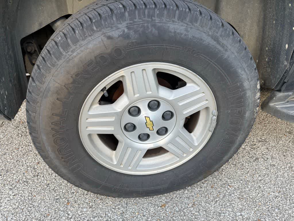 Thumbnail: 2008 Chevrolet Tahoe - 18