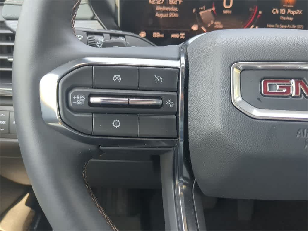 Thumbnail: 2024 GMC Acadia - 24