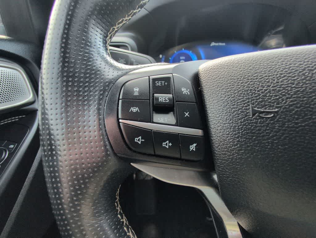 Thumbnail: 2020 Ford Explorer - 25