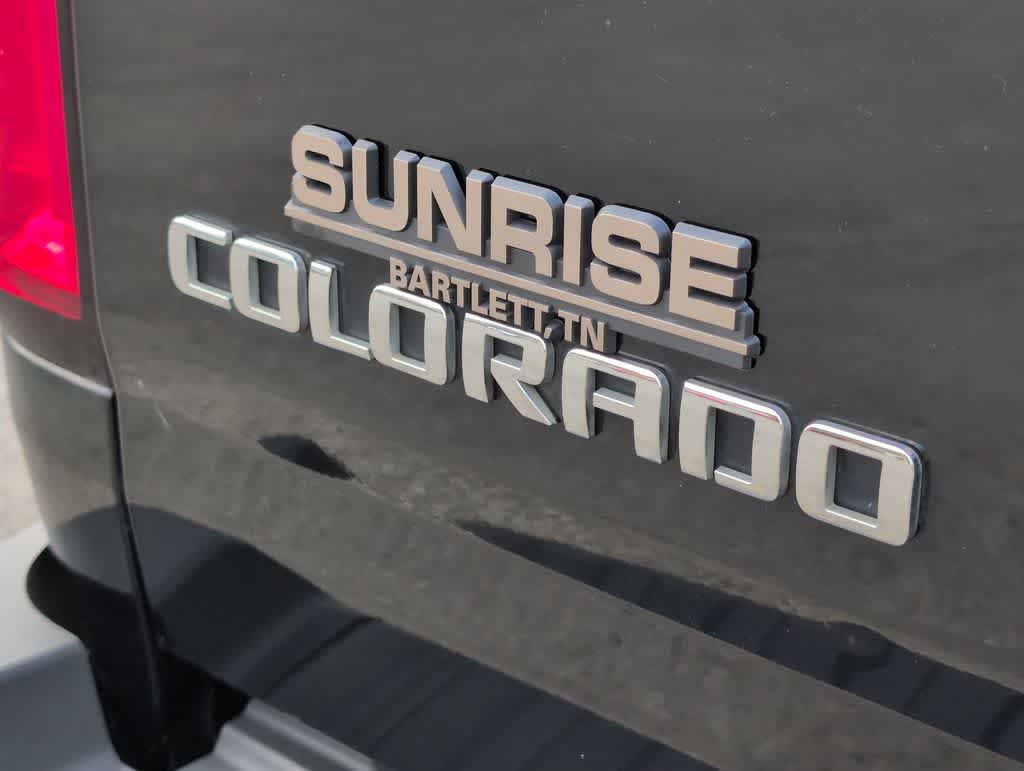 Thumbnail: 2017 Chevrolet Colorado - 12