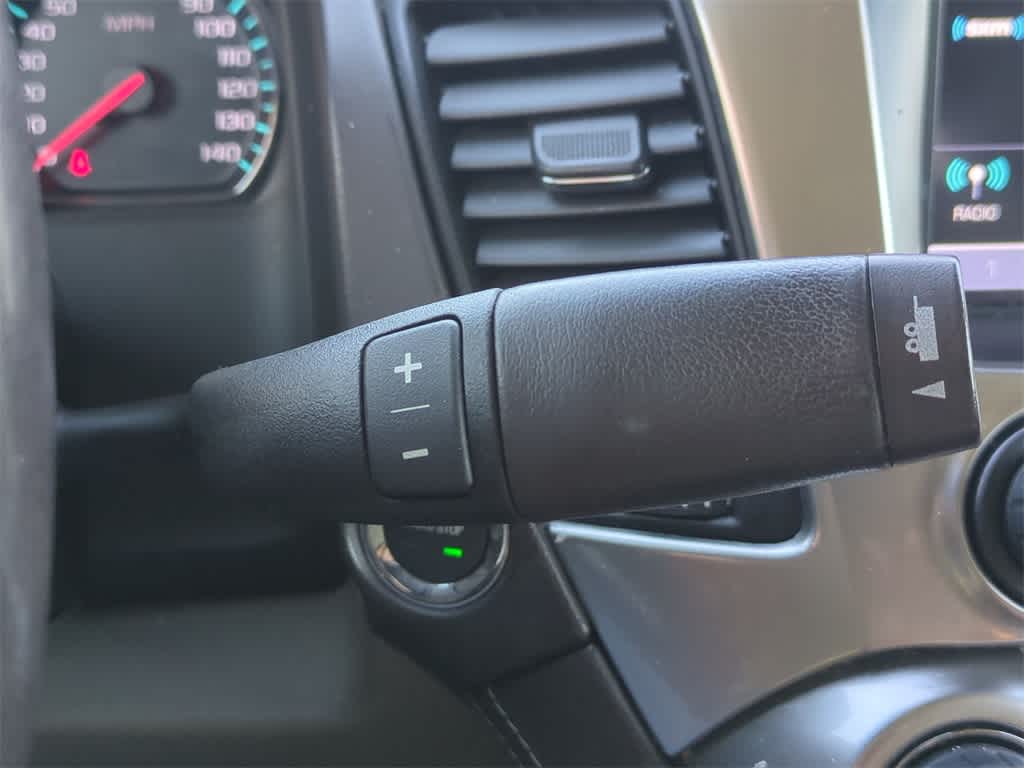 Thumbnail: 2018 Chevrolet Suburban - 33