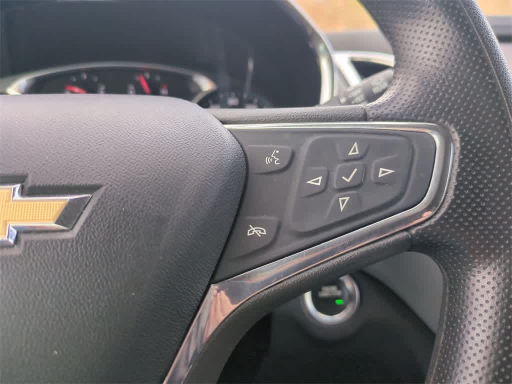 Thumbnail: 2020 Chevrolet Equinox - 25