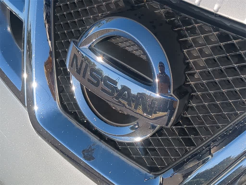 Thumbnail: 2013 Nissan Rogue - 12