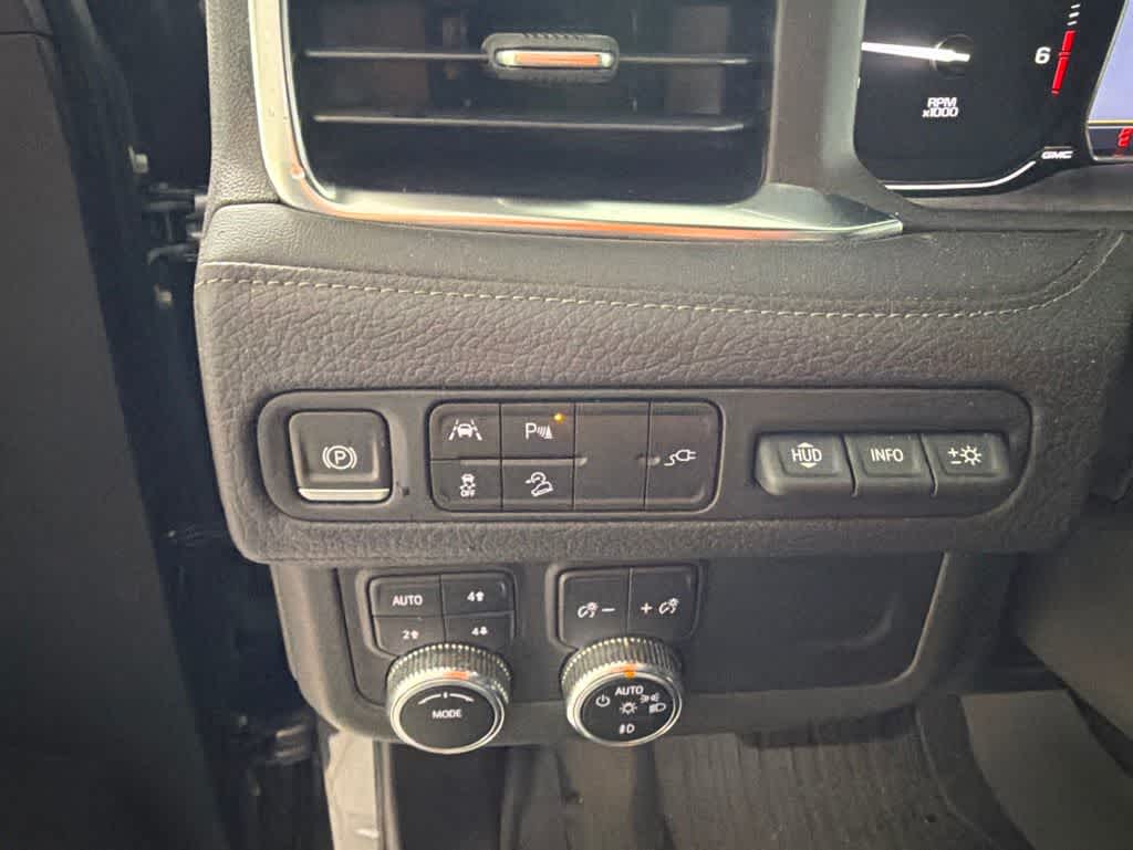 Thumbnail: 2021 GMC Yukon - 11