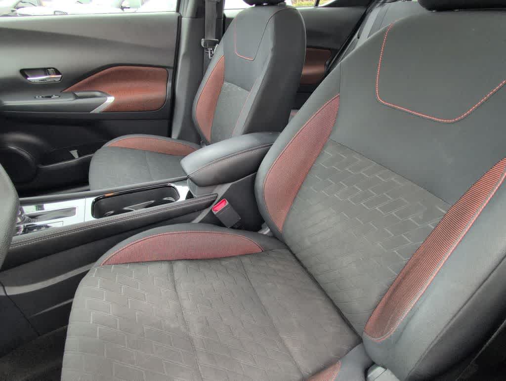 Thumbnail: 2023 Nissan Kicks - 17