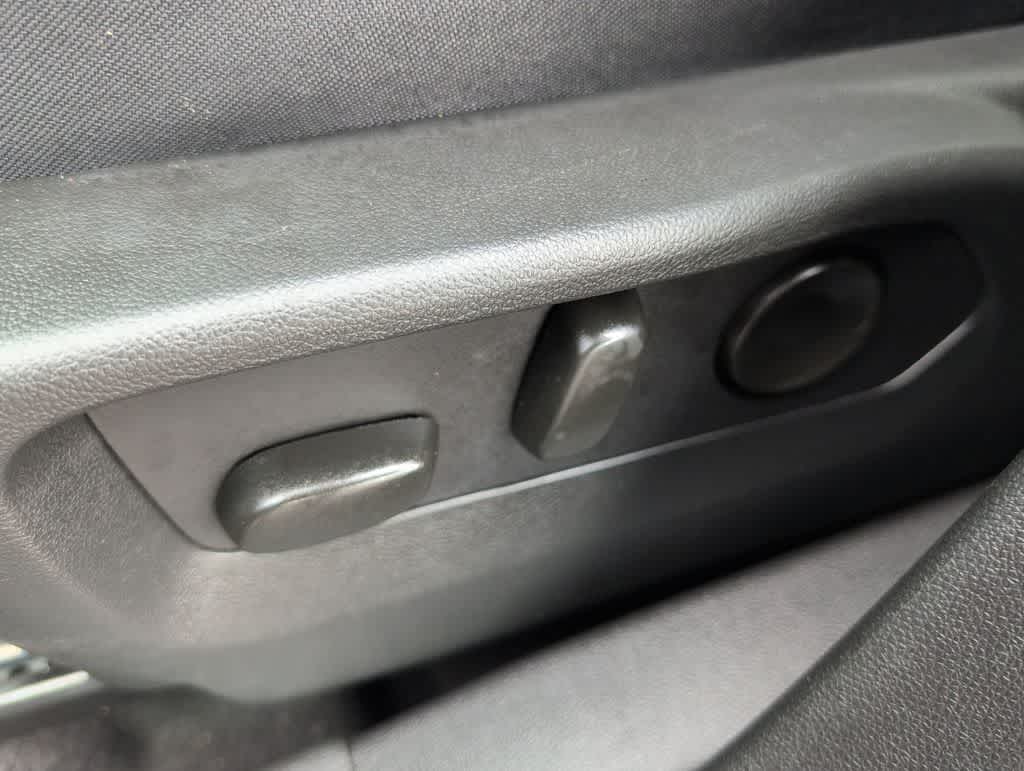 Thumbnail: 2025 Buick Envision - 17