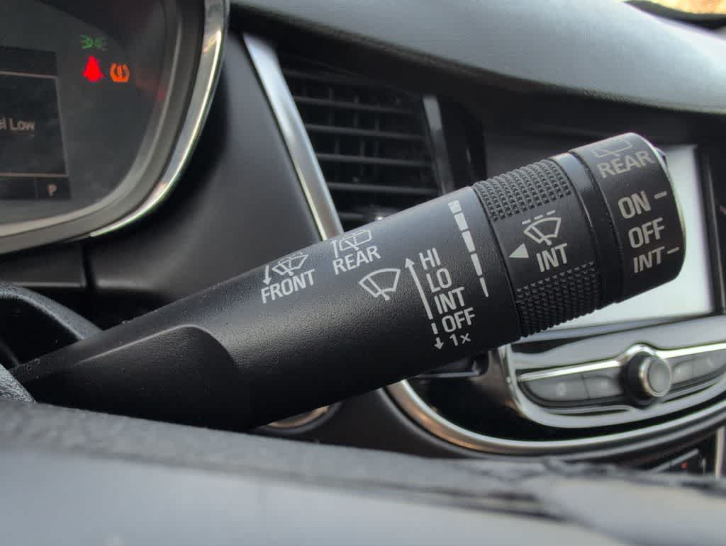 Thumbnail: 2017 Chevrolet Trax - 27