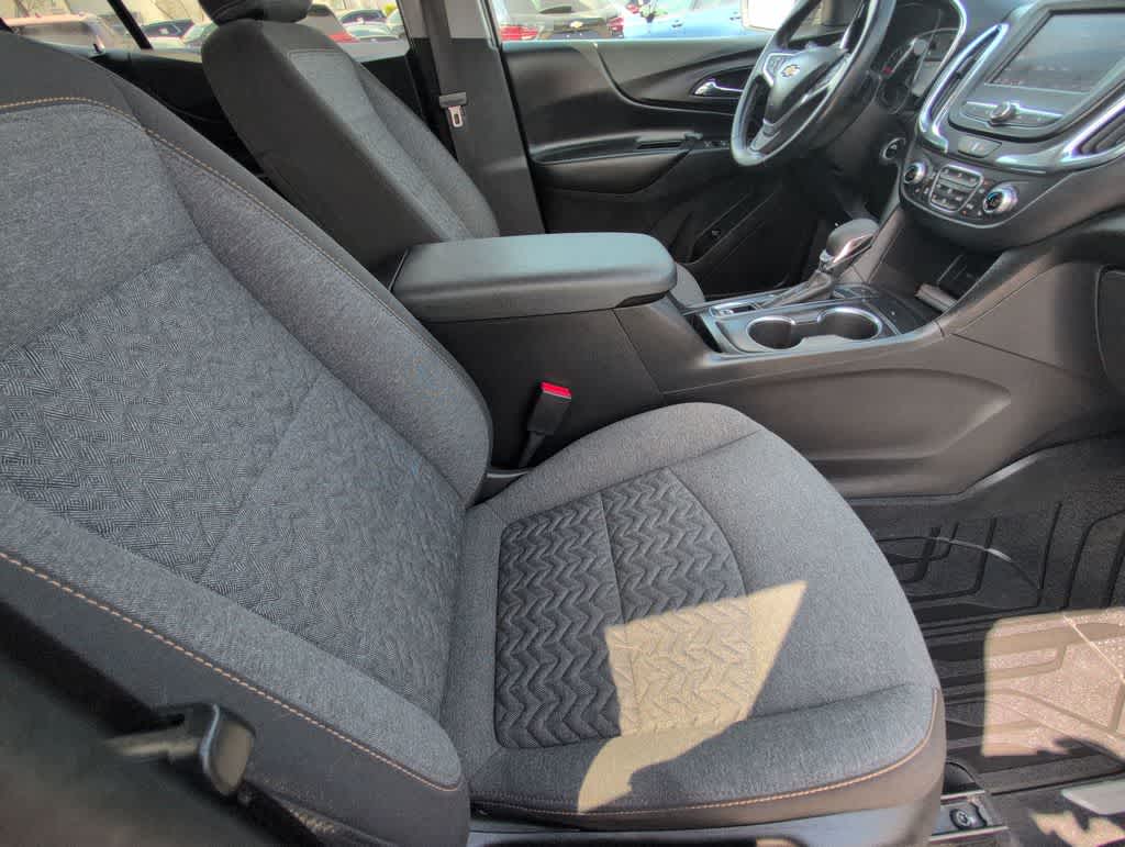 Thumbnail: 2023 Chevrolet Equinox - 21