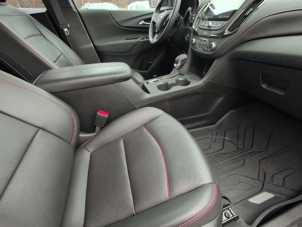 Thumbnail: 2022 Chevrolet Equinox - 22