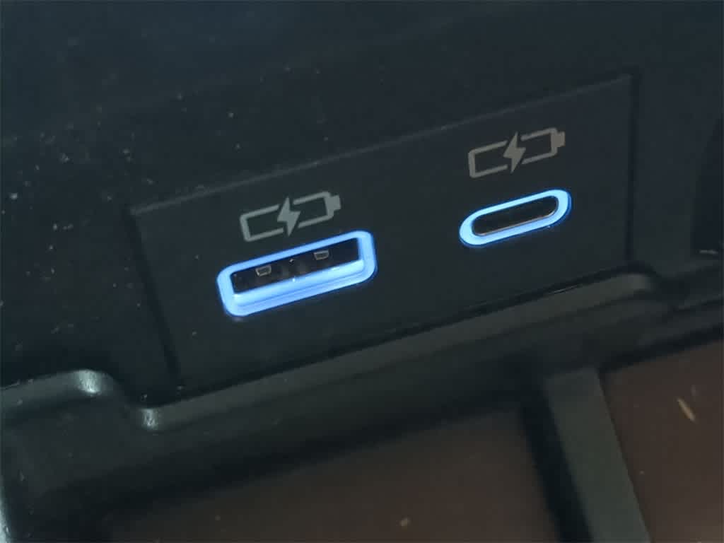 Thumbnail: 2022 Toyota Tundra - 31