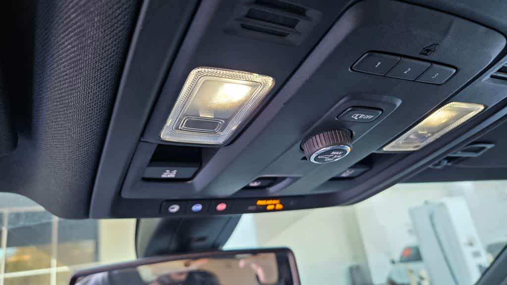 Thumbnail: 2021 Chevrolet Tahoe - 17