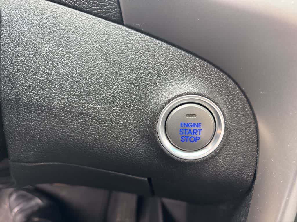 Thumbnail: 2016 Hyundai Elantra - 4