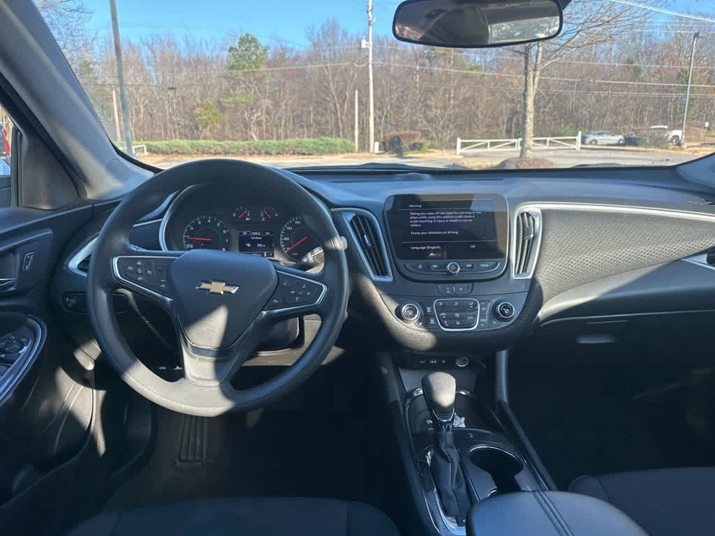 Thumbnail: 2024 Chevrolet Malibu - 16