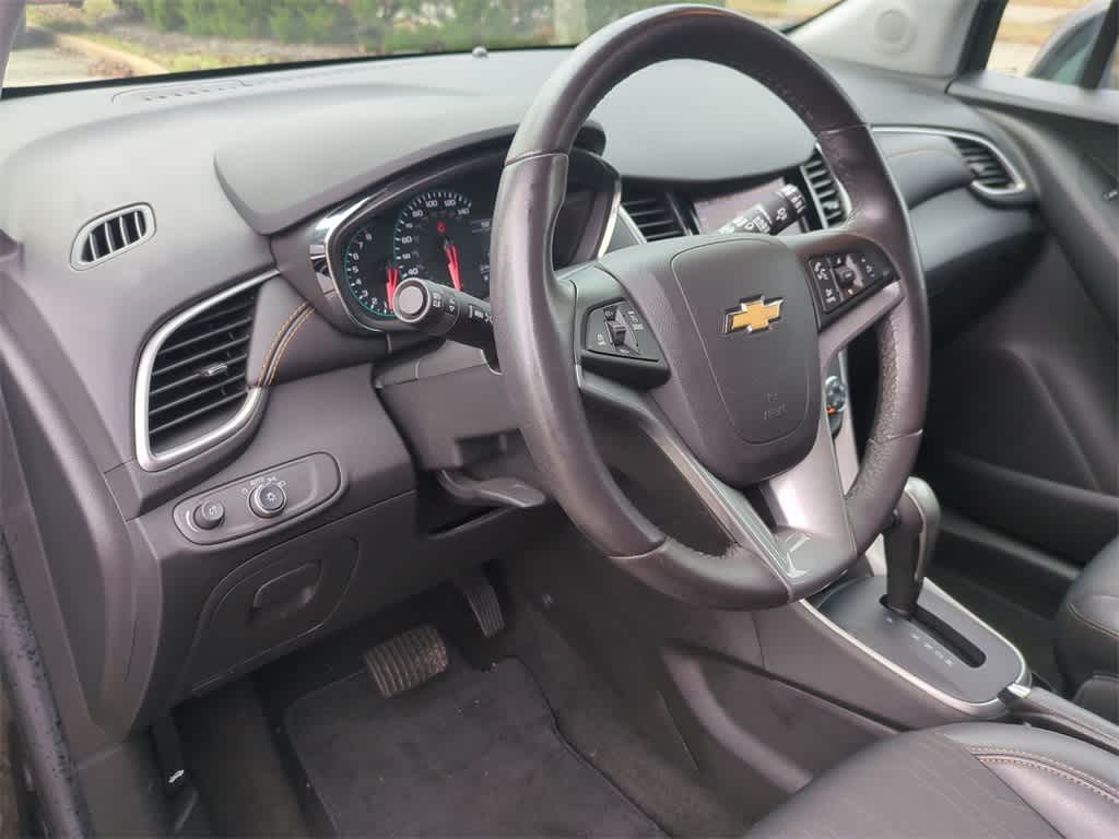 Thumbnail: 2022 Chevrolet Trax - 10