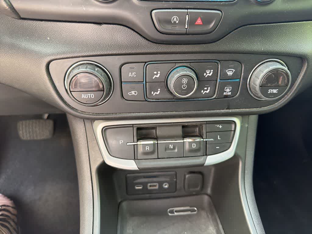 Thumbnail: 2022 GMC Terrain - 13