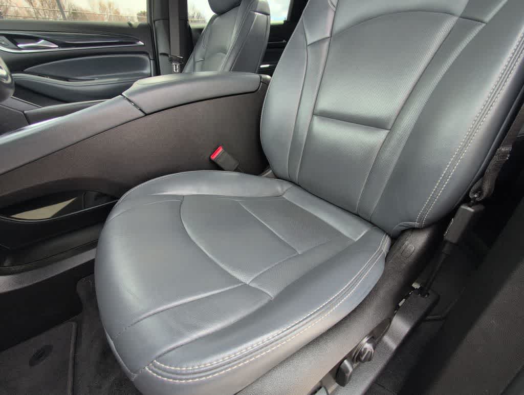 Thumbnail: 2022 Buick Enclave - 16