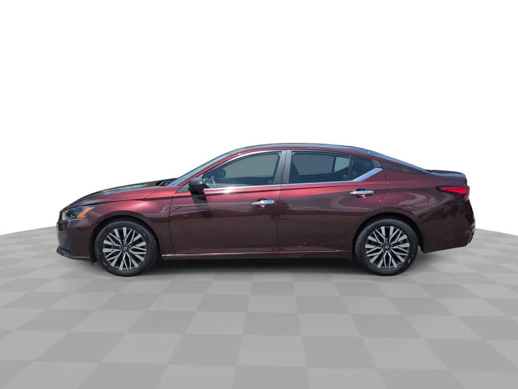 Thumbnail: 2024 Nissan Altima - 5