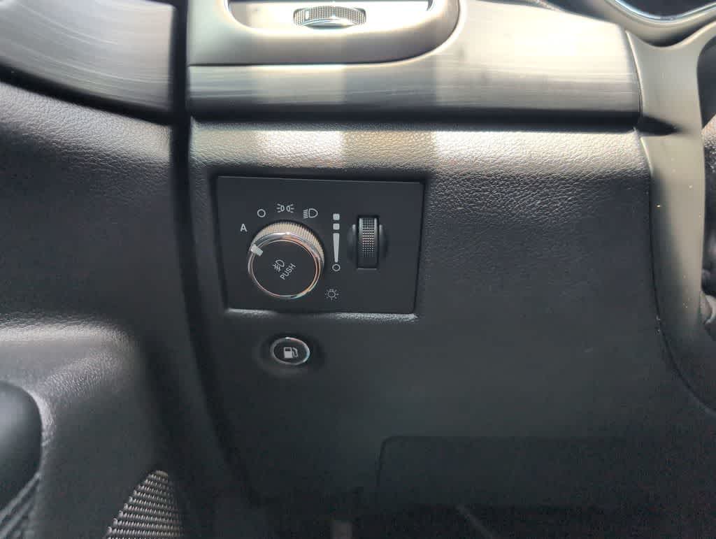 Thumbnail: 2020 Jeep Grand Cherokee - 28