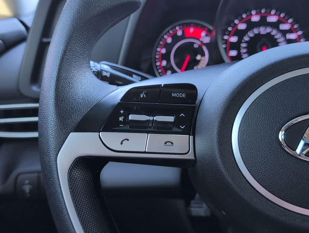 Thumbnail: 2022 Hyundai Elantra - 23