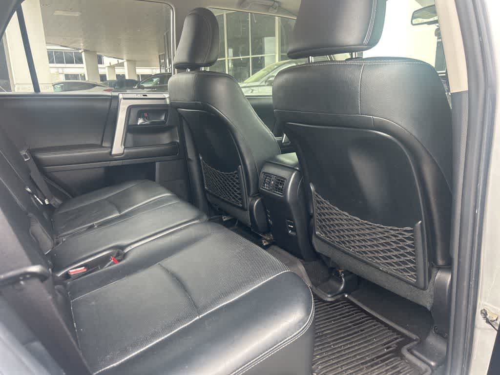 Thumbnail: 2015 Toyota 4Runner - 14