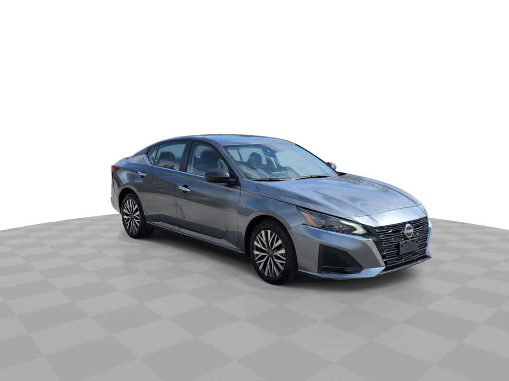 Thumbnail: 2024 Nissan Altima - 2